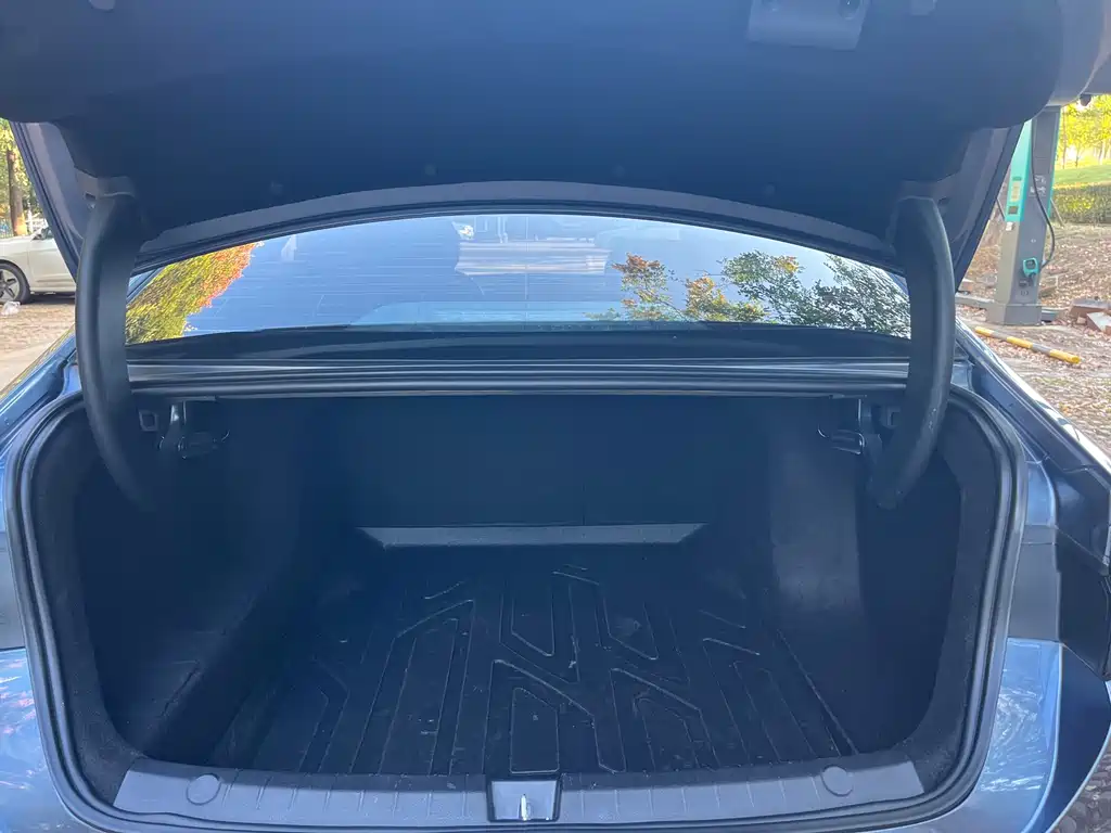 BYD Seal 05 DM-i — фото 10