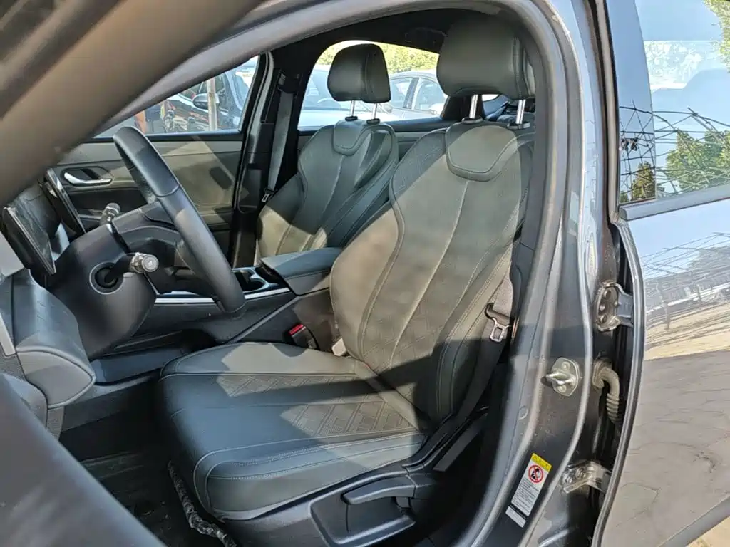 BYD Qin PLUS — фото 15