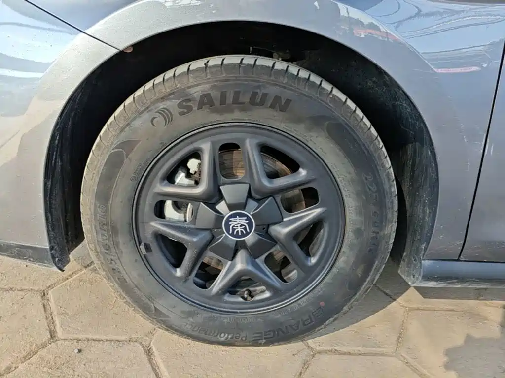 BYD Qin PLUS — фото 23
