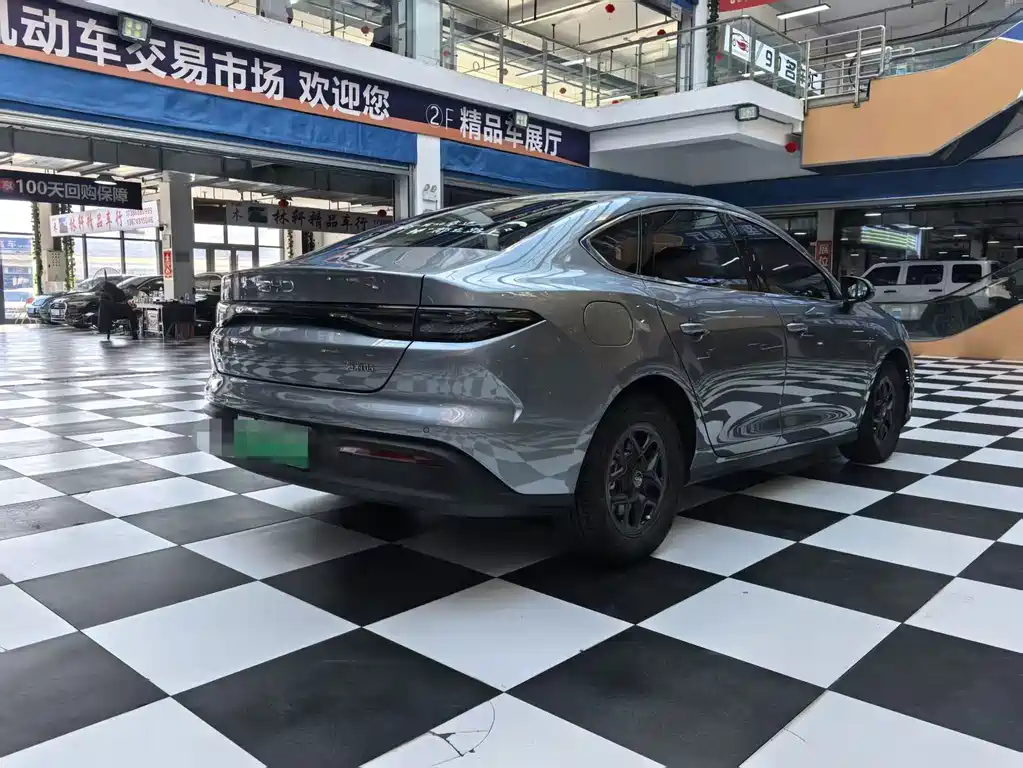 BYD Seal 05 DM-i — фото 7