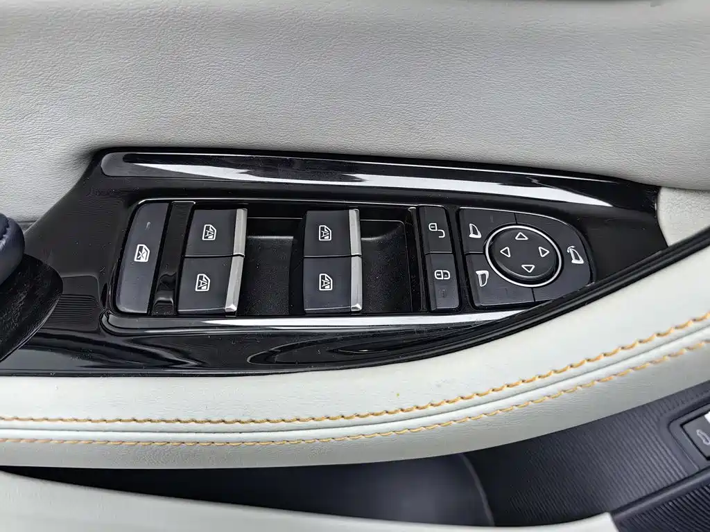 BYD PLUS New Energy — фото 9