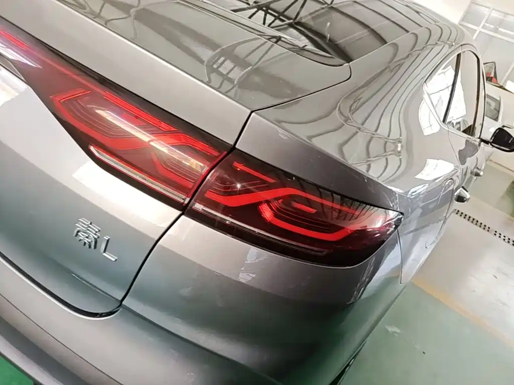 BYD Qin L — фото 8