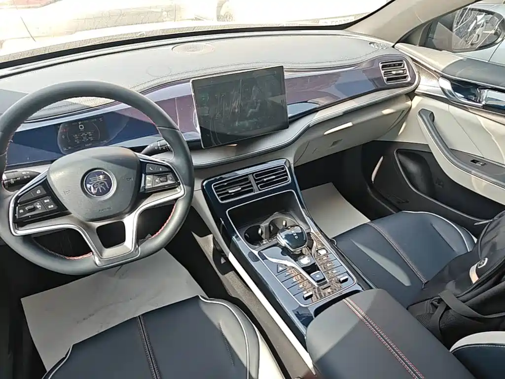 BYD Qin PLUS — фото 13