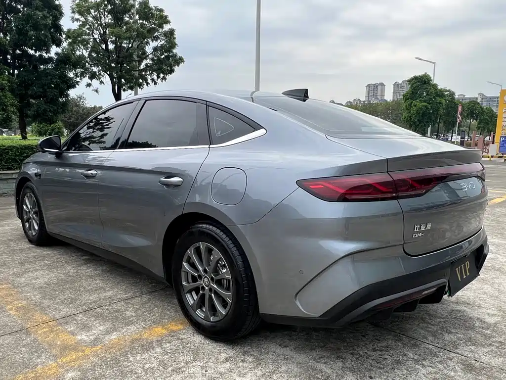 BYD Qin L — фото 6