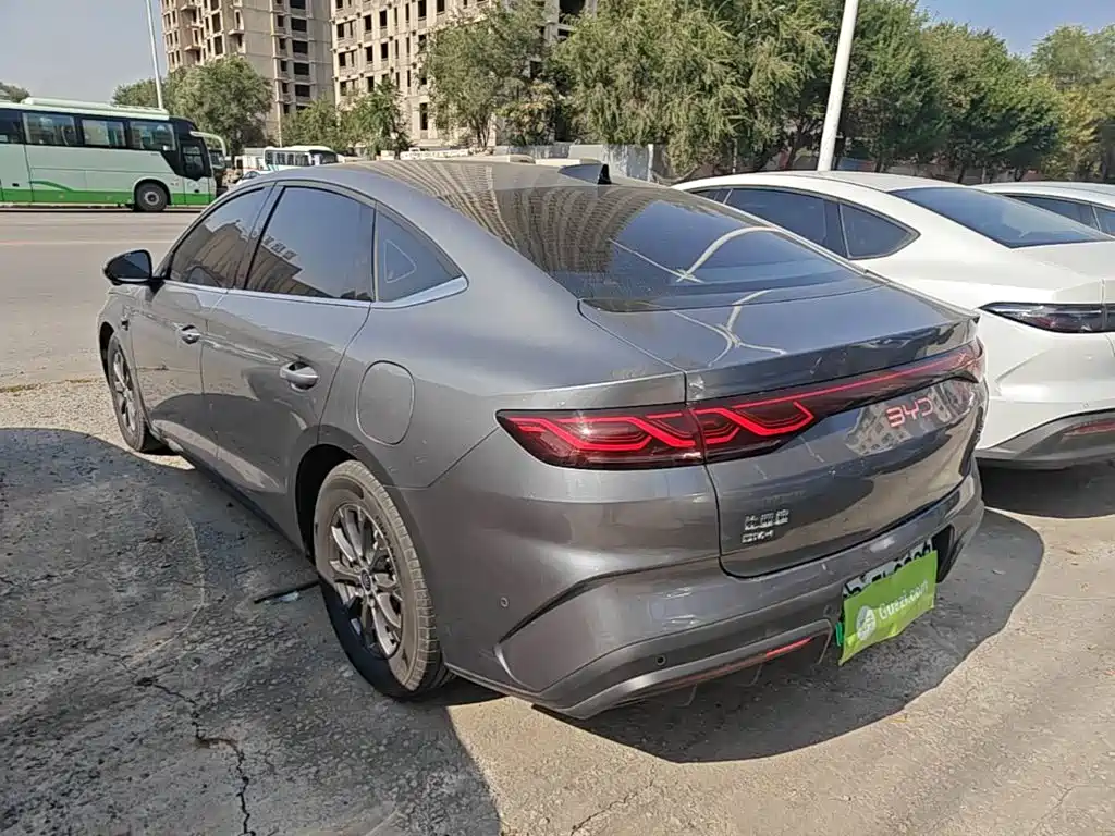 BYD Qin L — фото 5