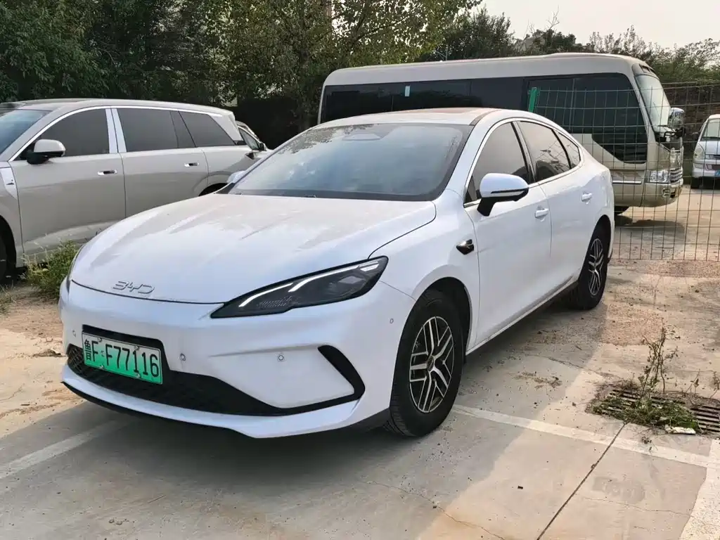BYD Seal 05 DM-i — фото 2