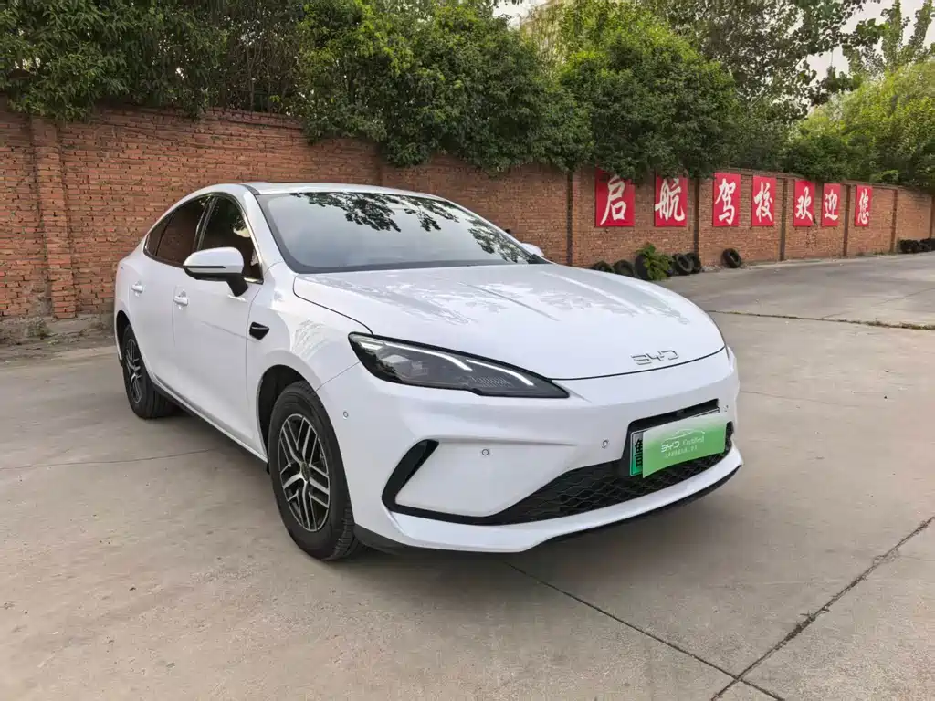 BYD Seal 05 DM-i — фото 4