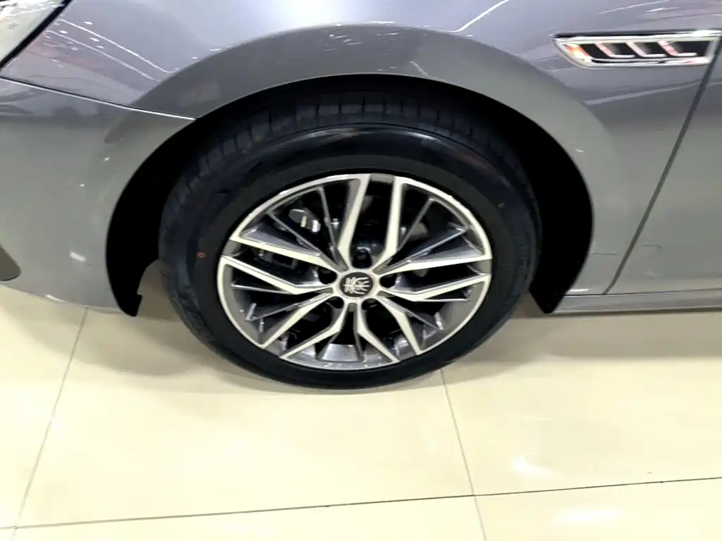BYD Qin PLUS — фото 23