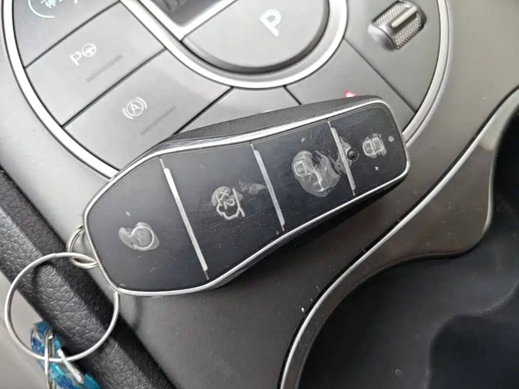 BYD Seal 05 DM-i — фото 13