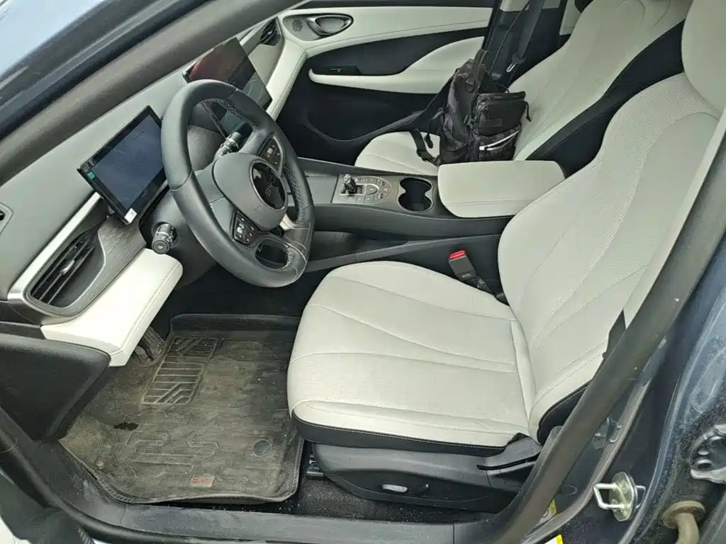 BYD Seal 05 DM-i — фото 20