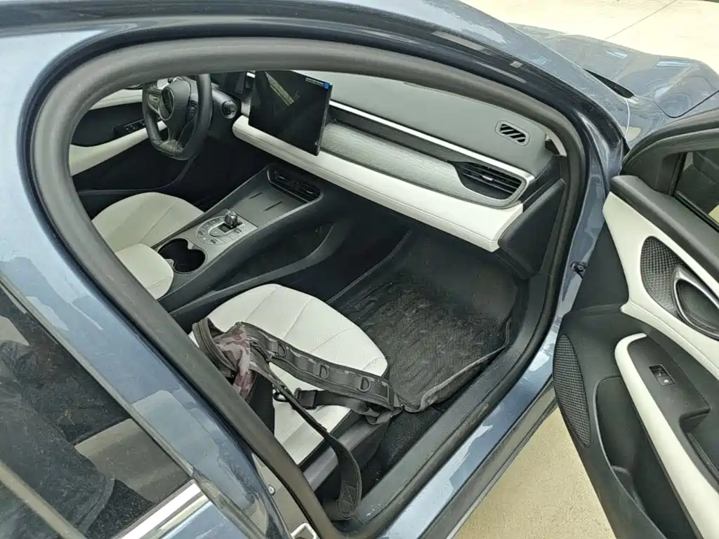 BYD Seal 05 DM-i — фото 9