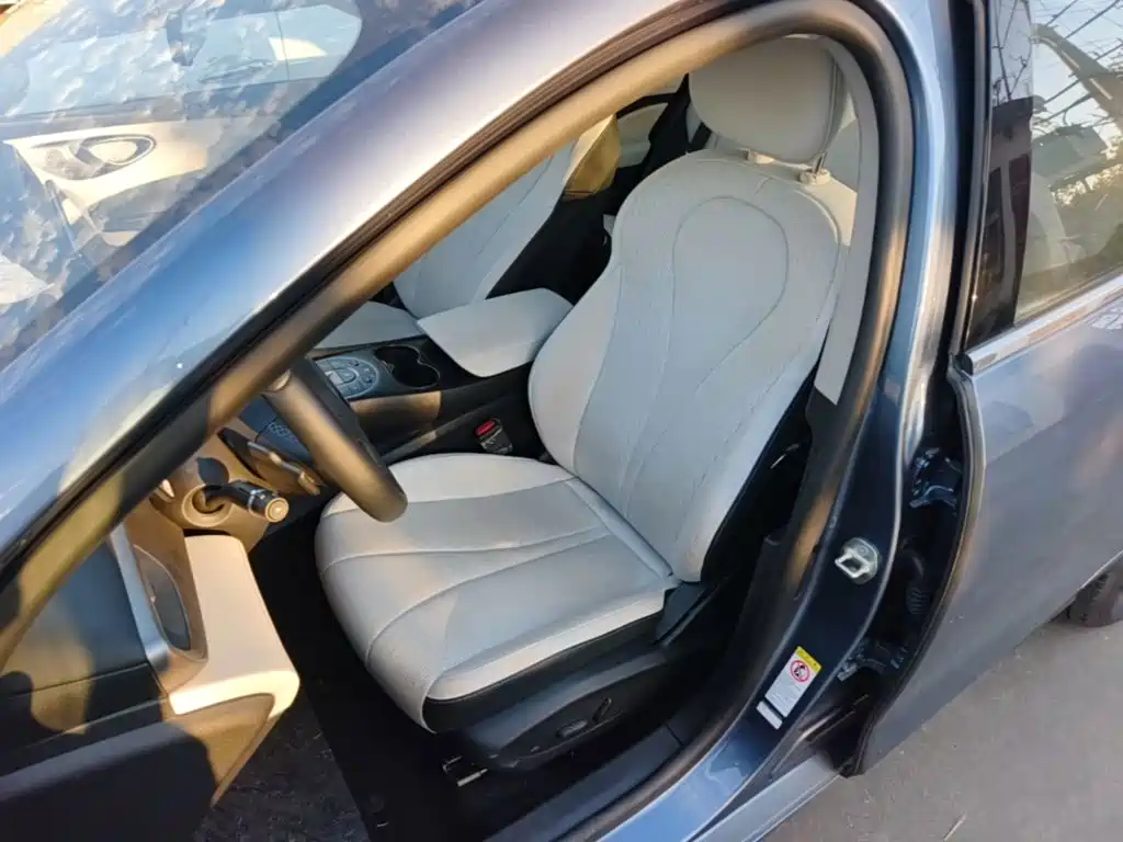 BYD Seal 05 DM-i — фото 15