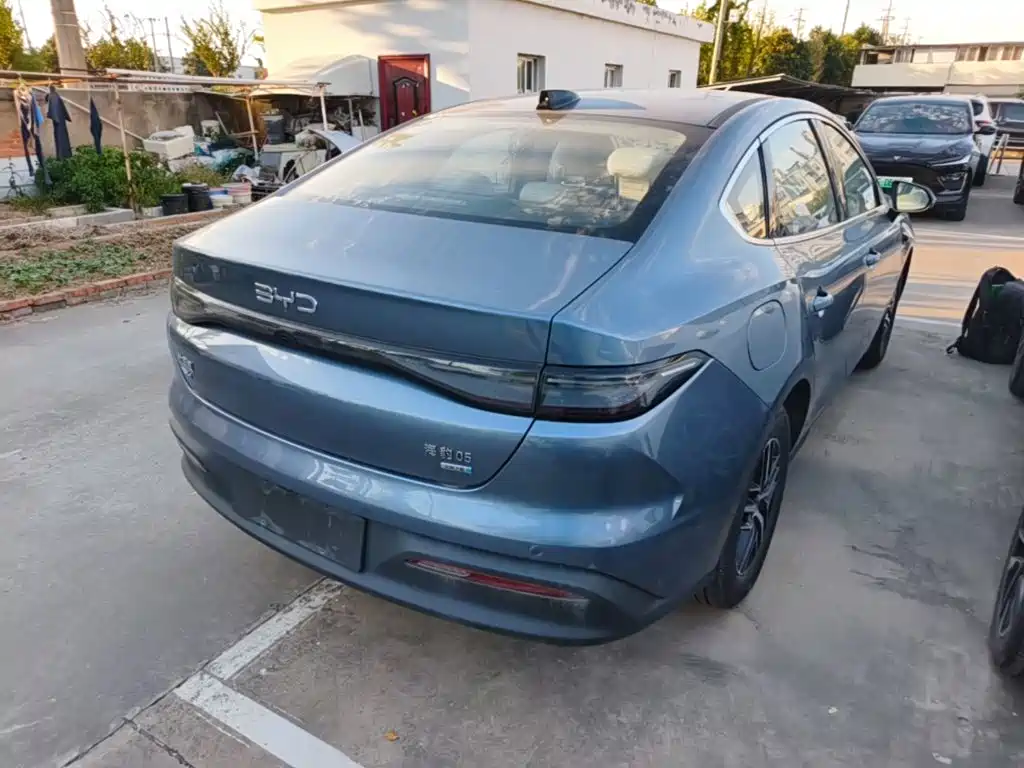 BYD Seal 05 DM-i — фото 7