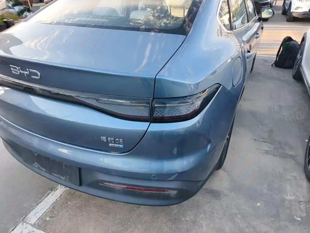 BYD Seal 05 DM-i — фото 8