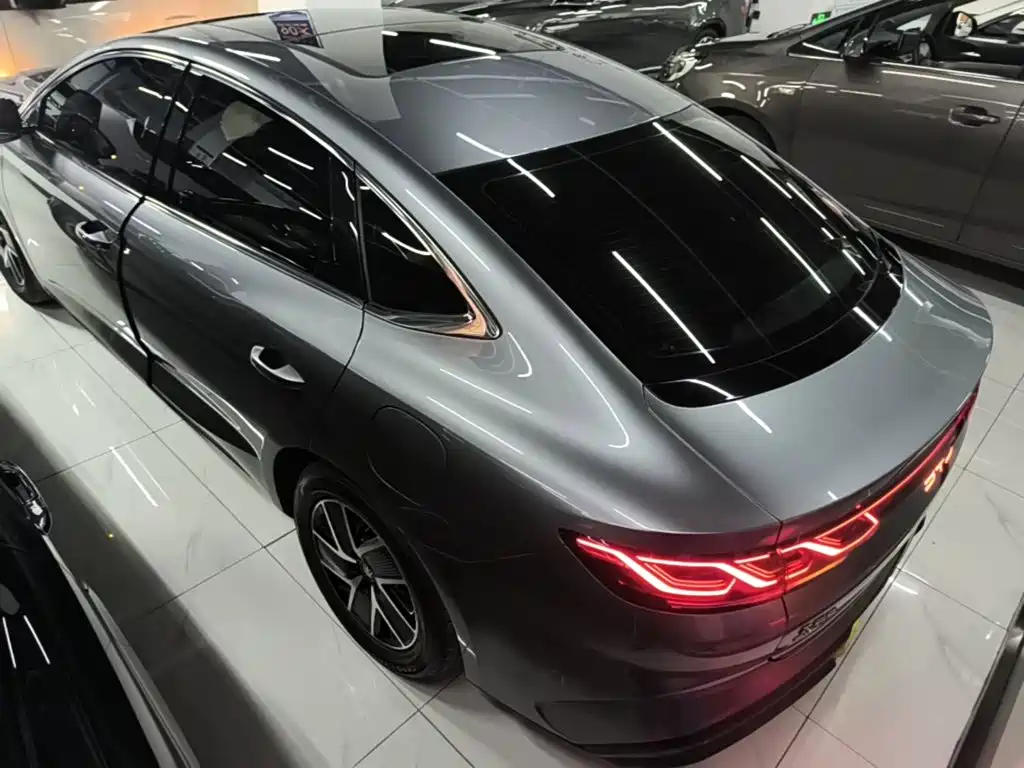 BYD Qin L — фото 5