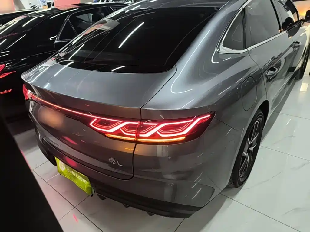 BYD Qin L — фото 6