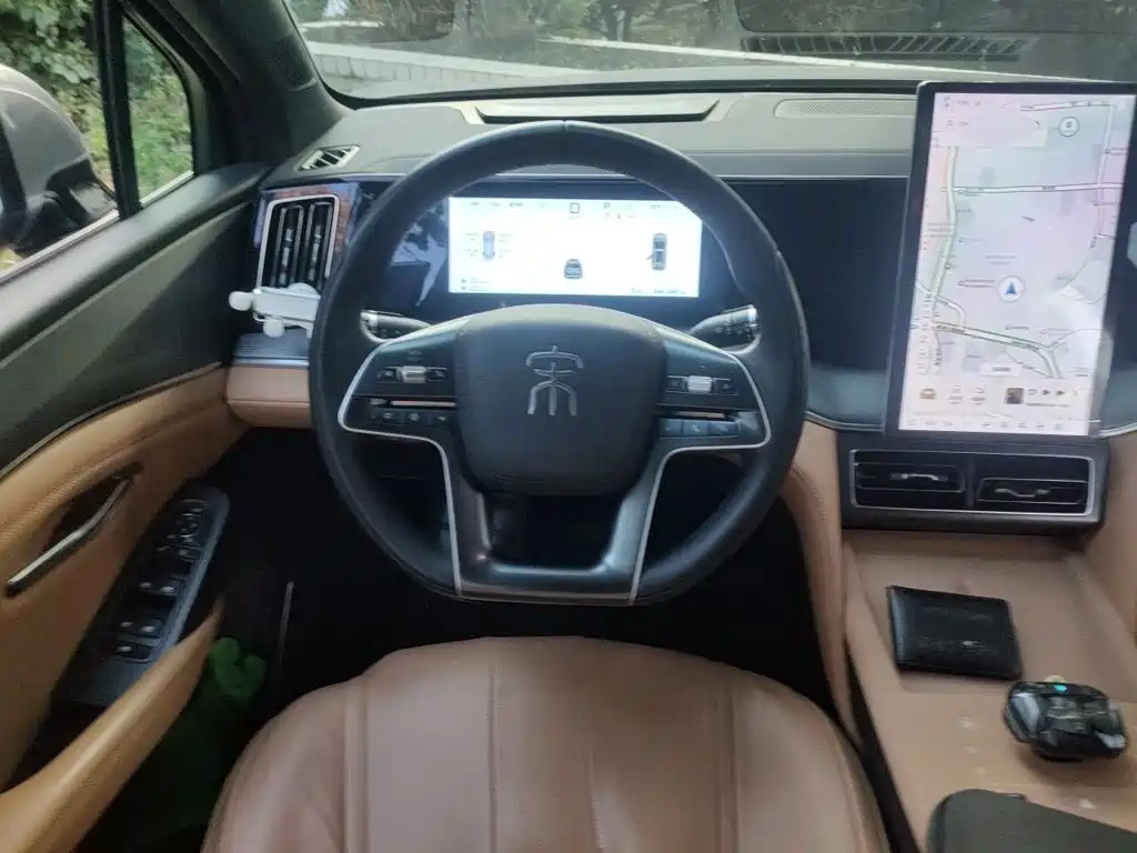 BYD L DM-i — фото 6