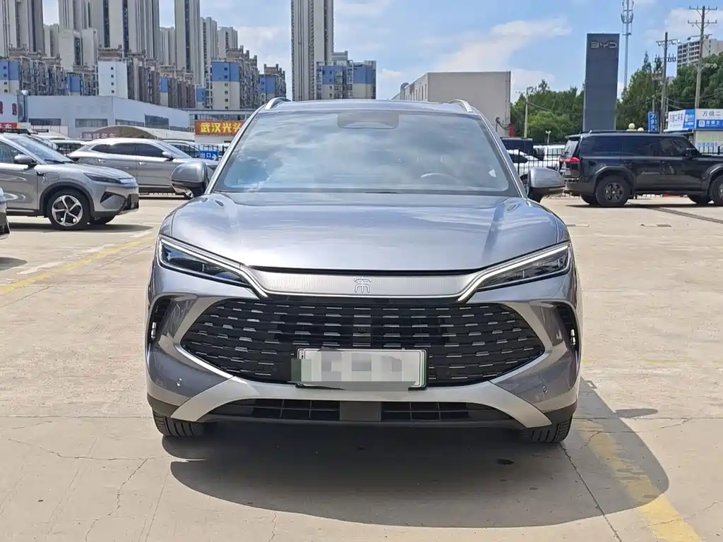 BYD L DM-i — фото 2