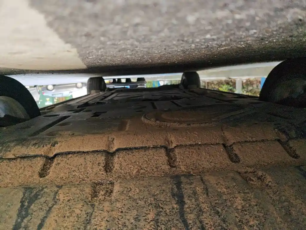 BYD L DM-i — фото 23