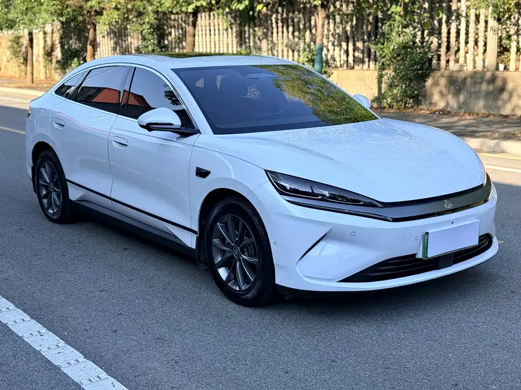 BYD Qin L — фото 3