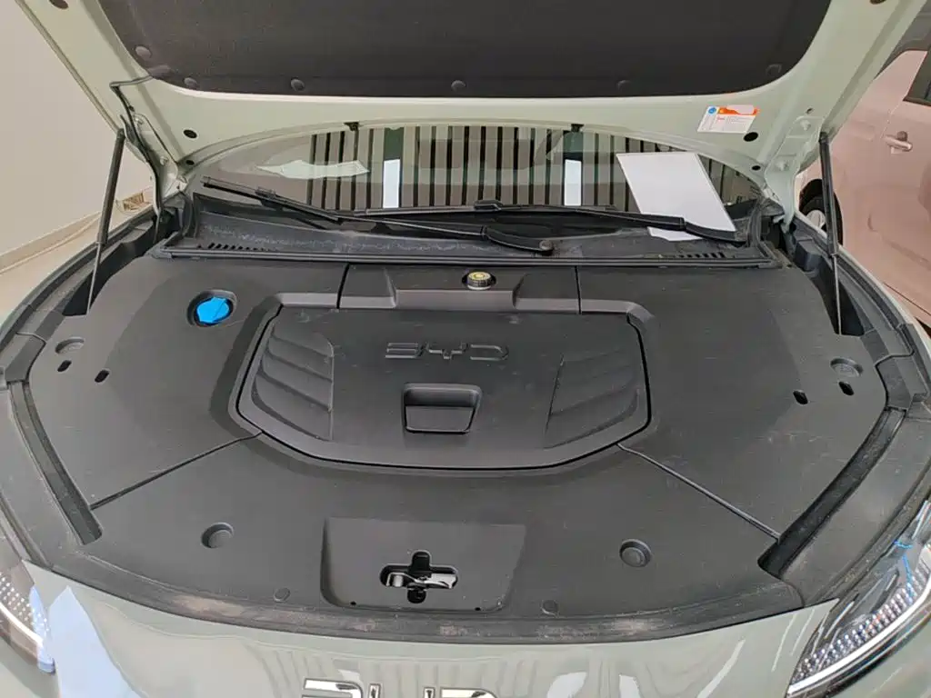 BYD Seal 06GT — фото 15
