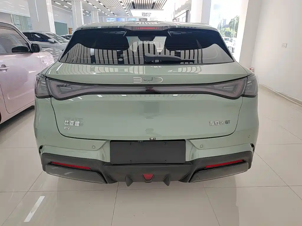BYD Seal 06GT — фото 3