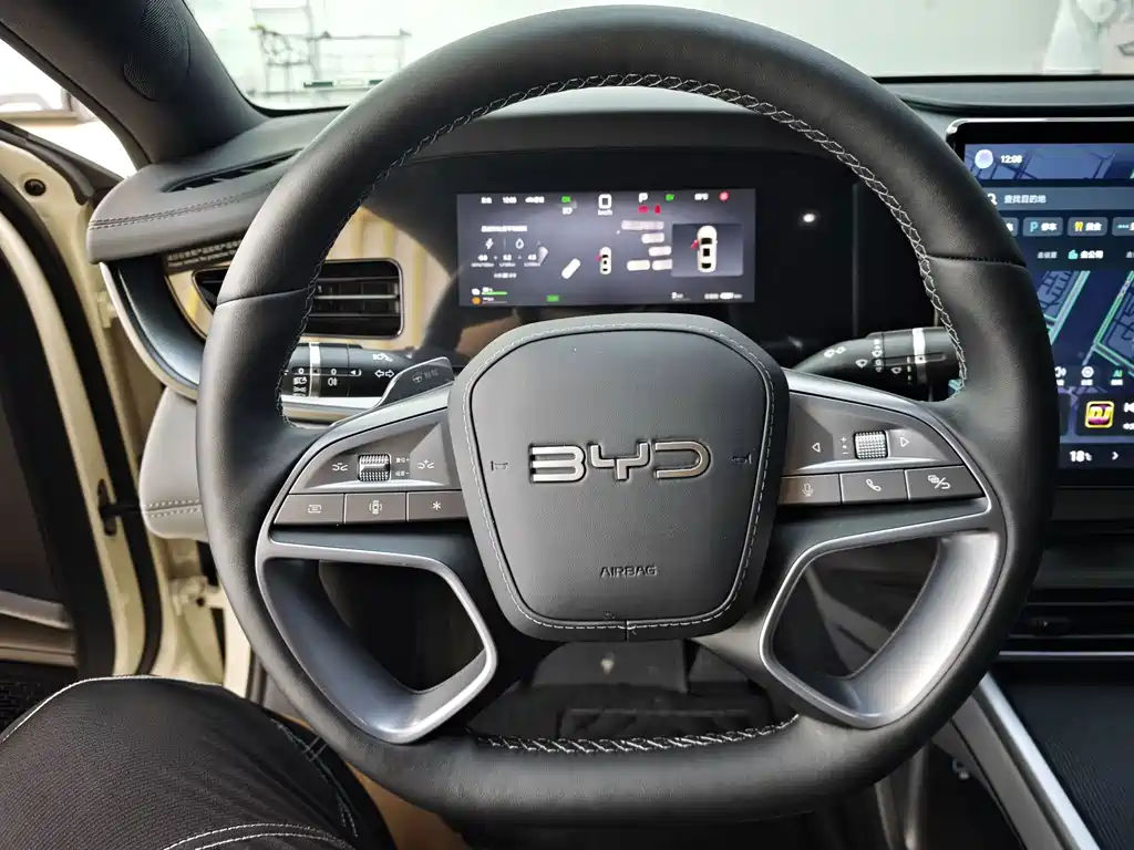 BYD Seal 07 DM-i — фото 12