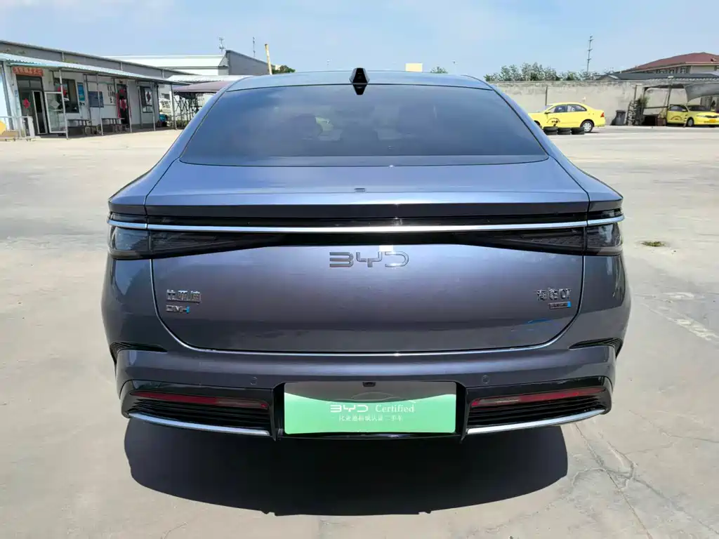 BYD Seal 07 DM-i — фото 9