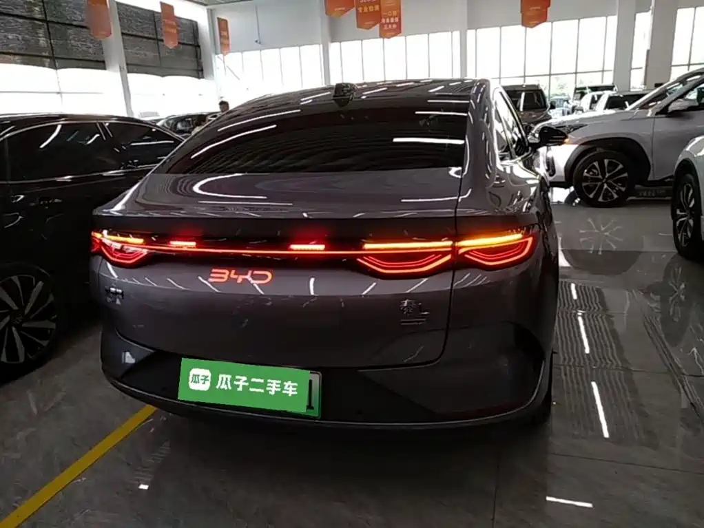 BYD Qin L — фото 6