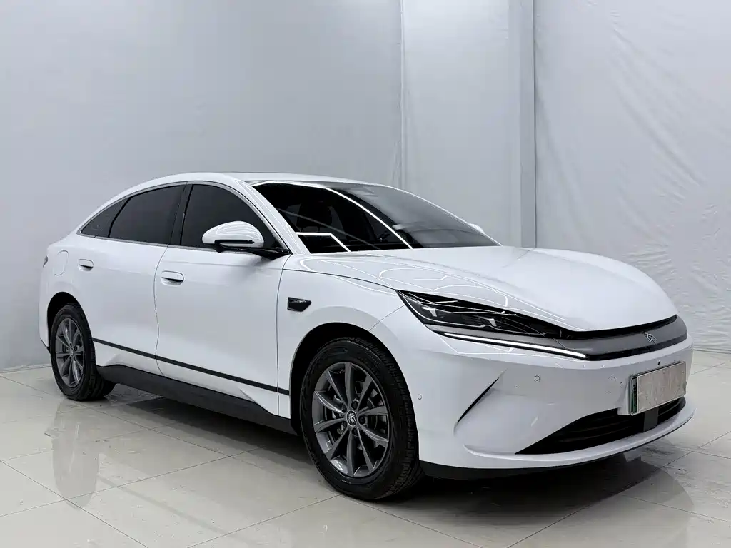BYD Qin L — фото 3