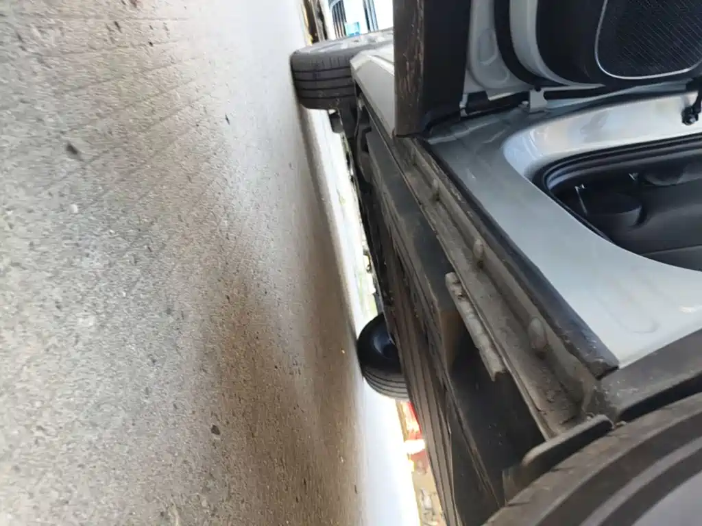 BYD L DM-i — фото 22