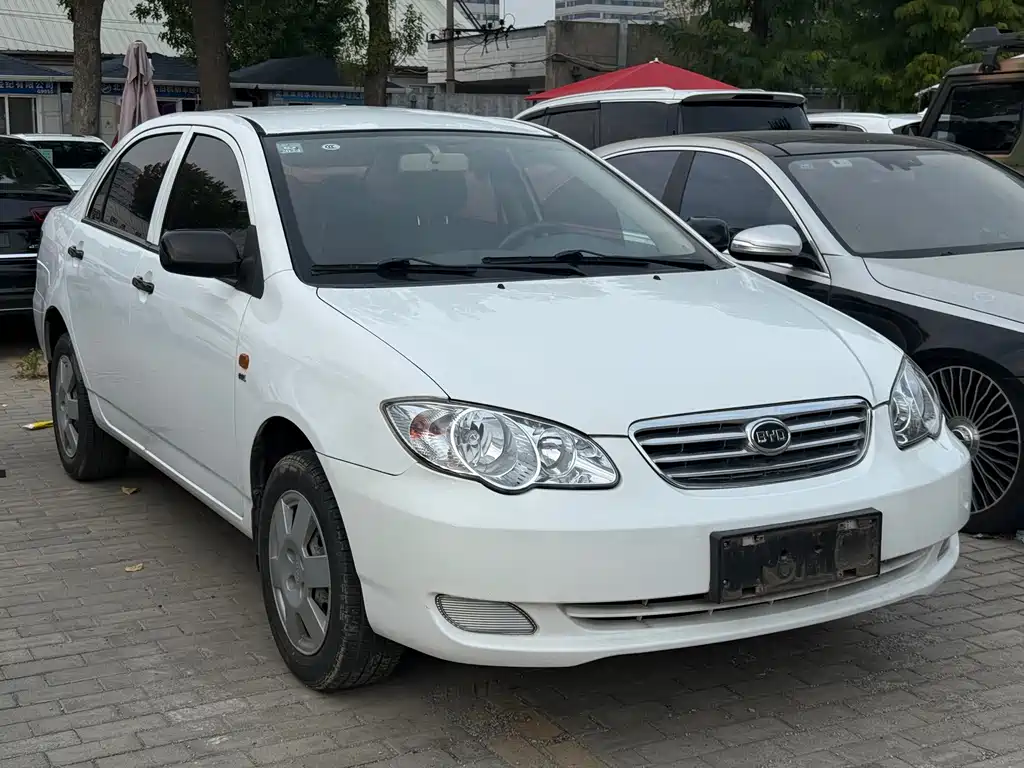 BYD F3 — фото 3