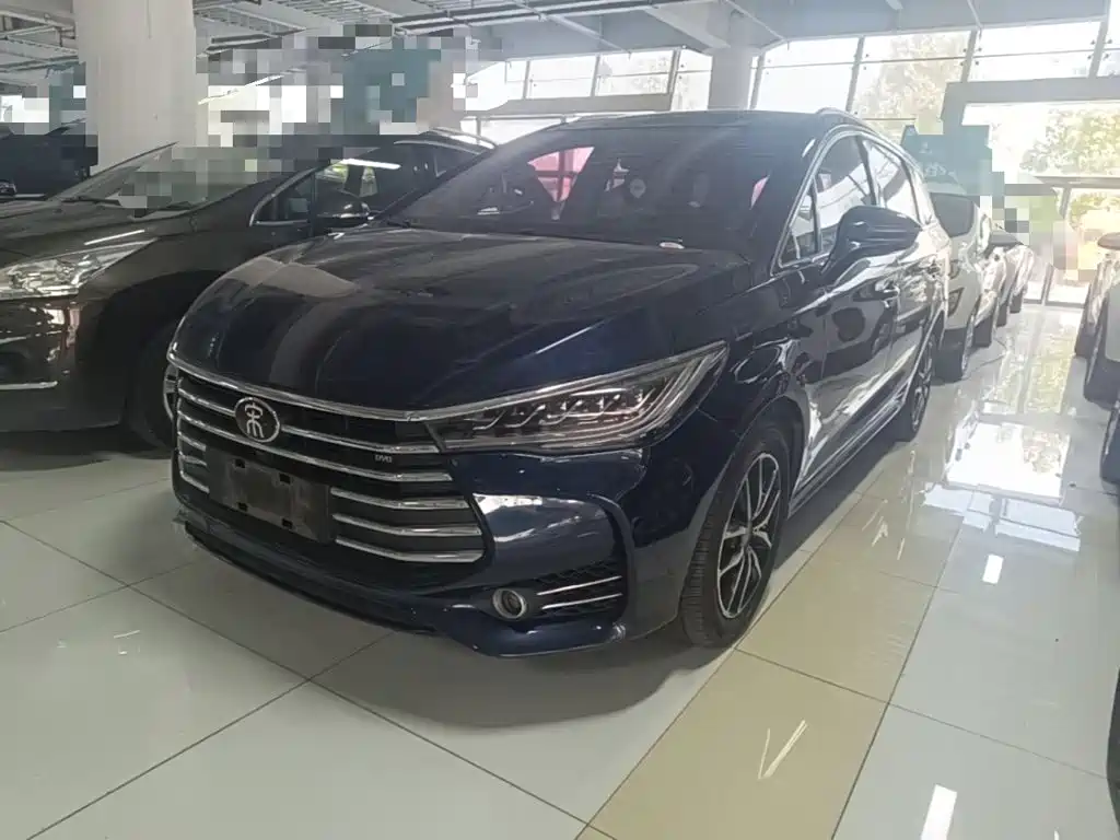 BYD MAX