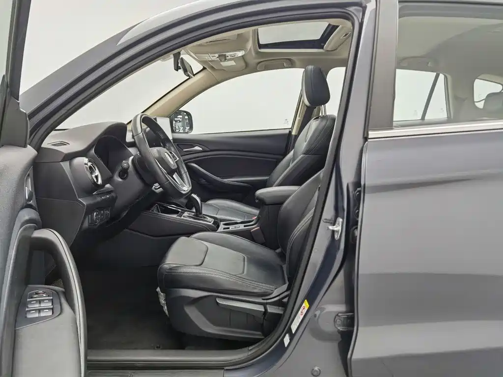 BYD Song — фото 10