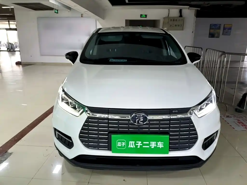 BYD Yuan EV — фото 3