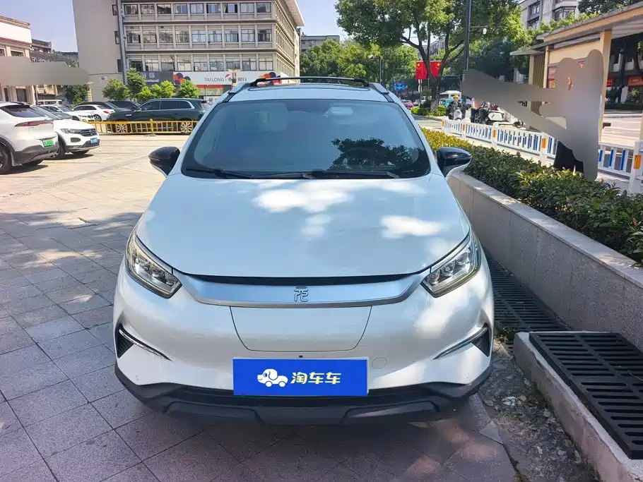 BYD Yuan Pro — фото 2
