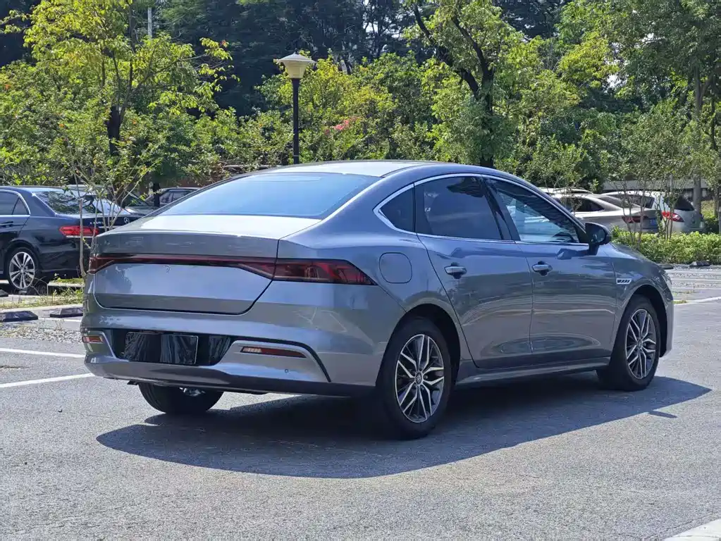 BYD Qin PLUS — фото 19