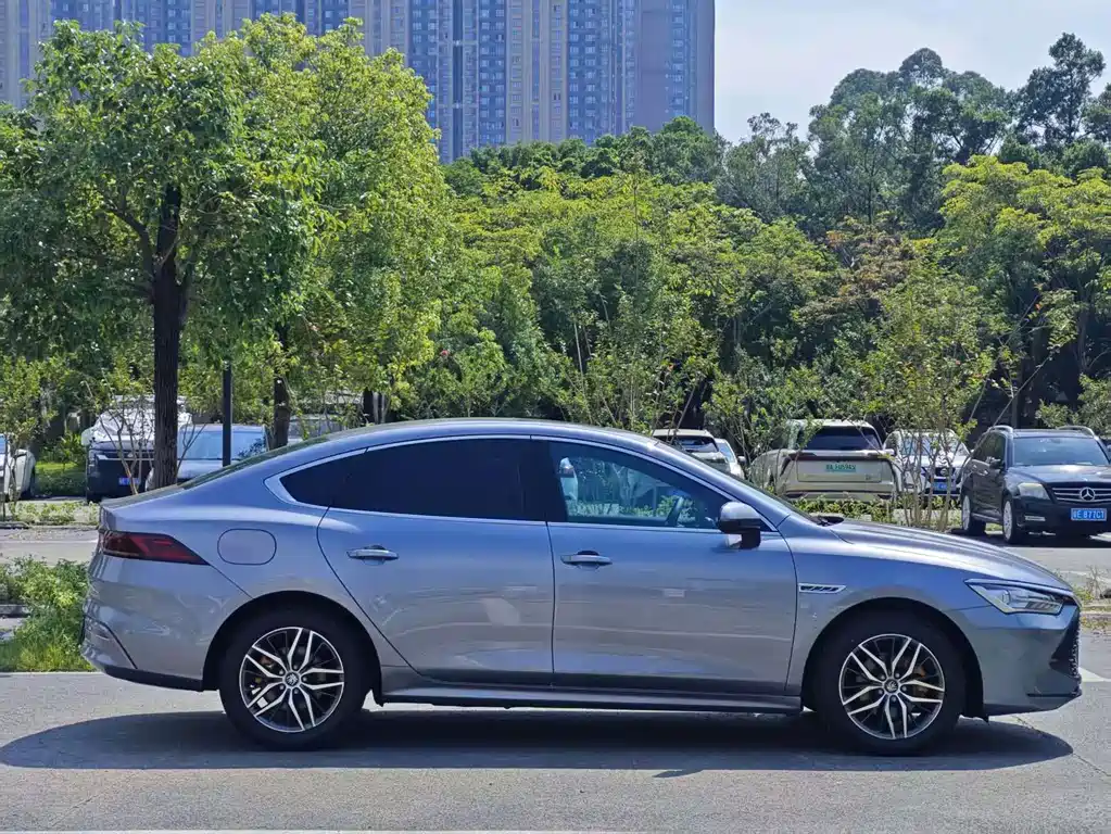 BYD Qin PLUS — фото 21