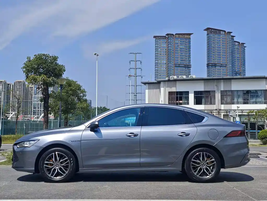 BYD Qin PLUS — фото 6