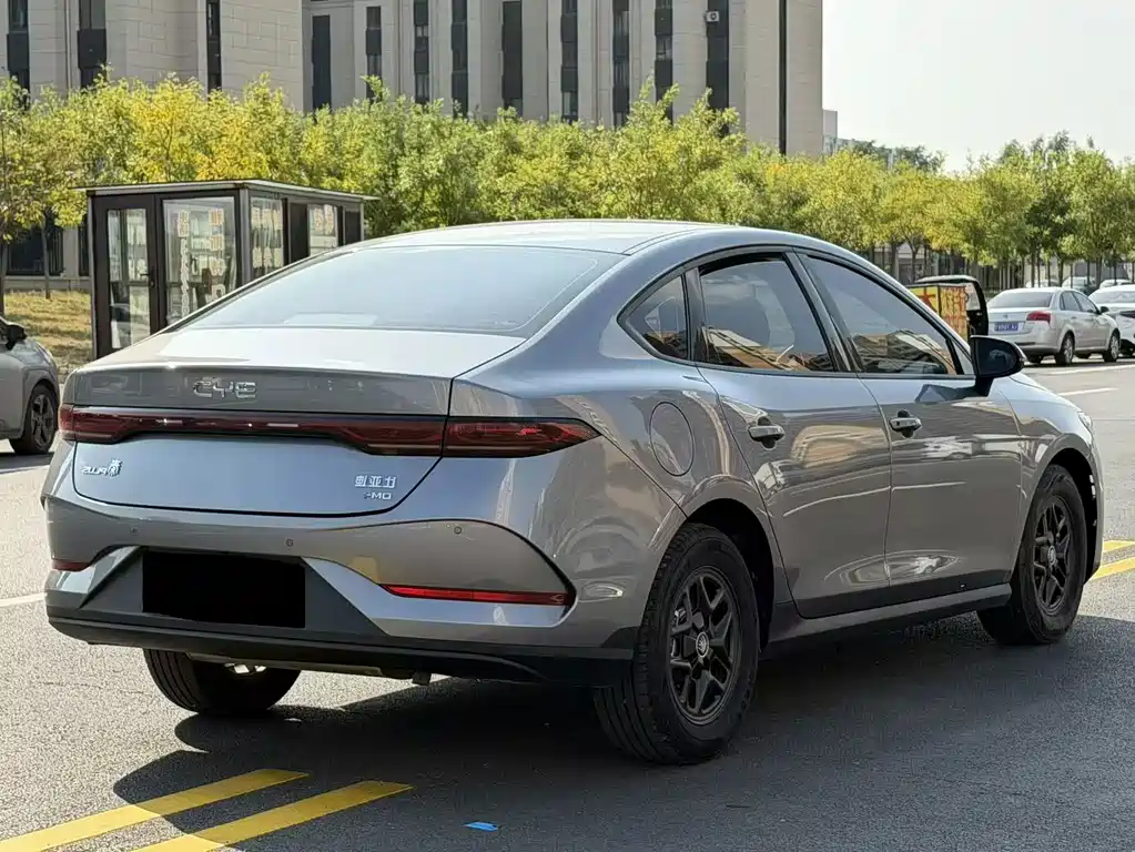 BYD Qin PLUS — фото 9