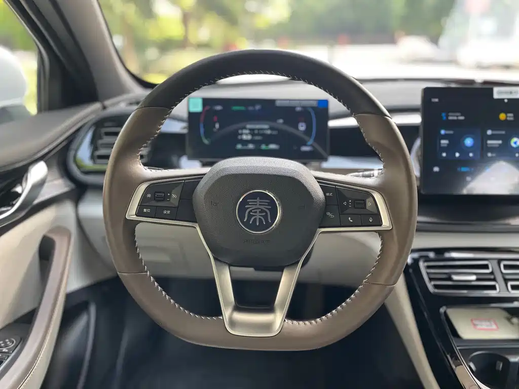 BYD Qin PLUS — фото 11