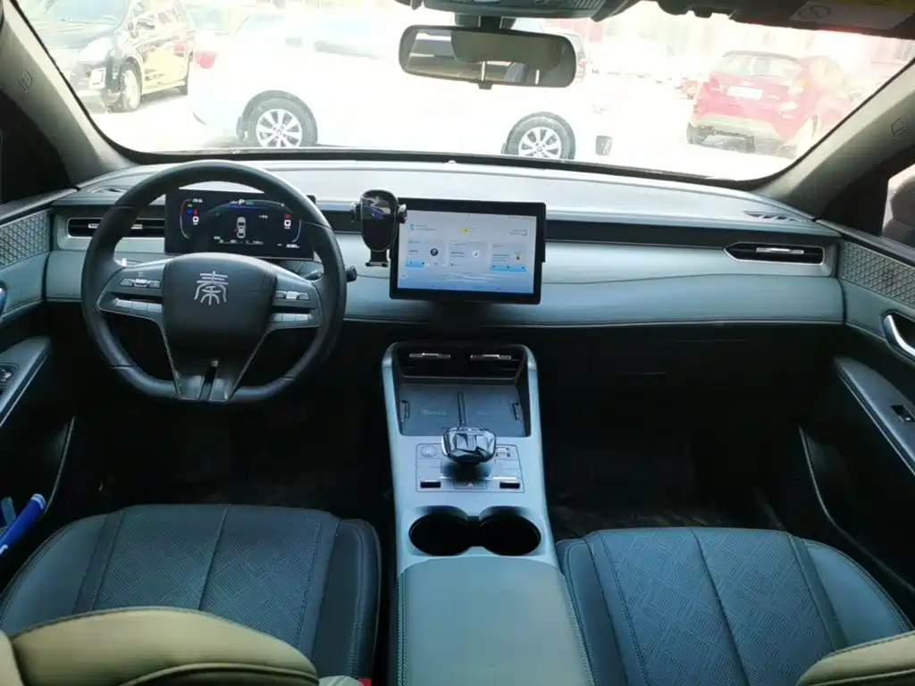 BYD Qin PLUS — фото 10