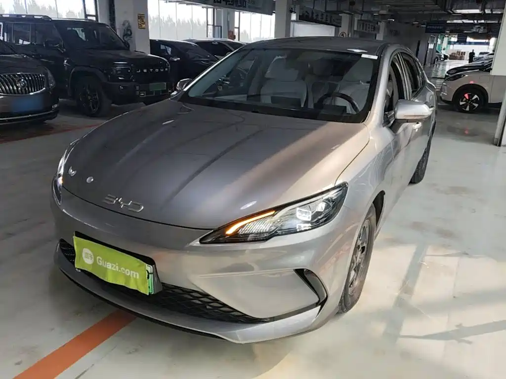 BYD Seal 05 DM-i — фото 2