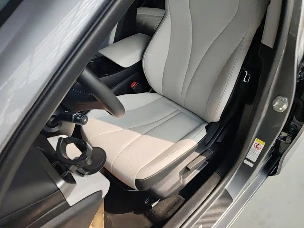BYD Seal 05 DM-i — фото 15