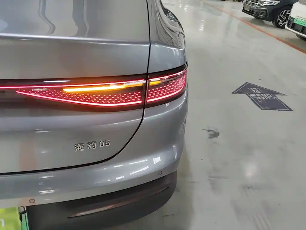 BYD Seal 05 DM-i — фото 8