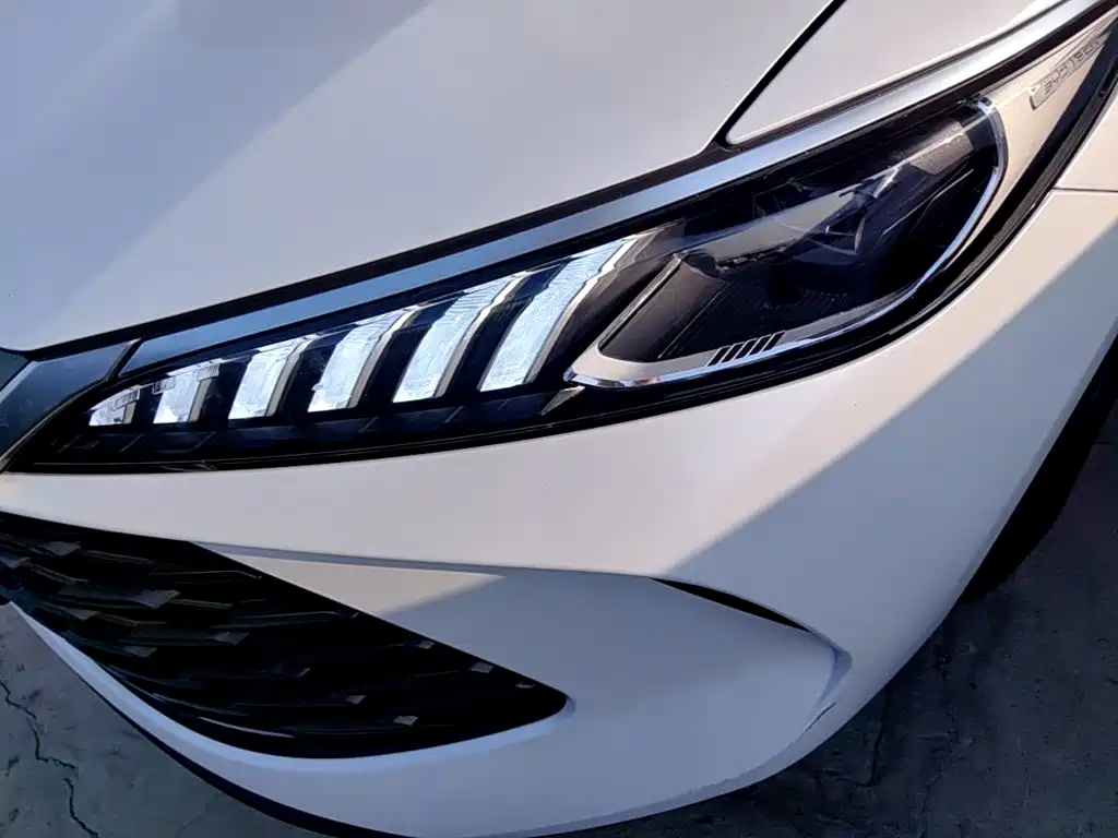 BYD Qin PLUS — фото 24