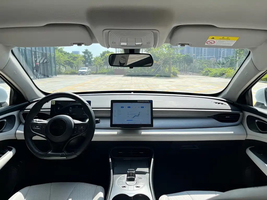 BYD Seal 05 DM-i — фото 8