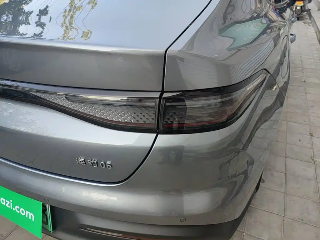 BYD Seal 05 DM-i — фото 8
