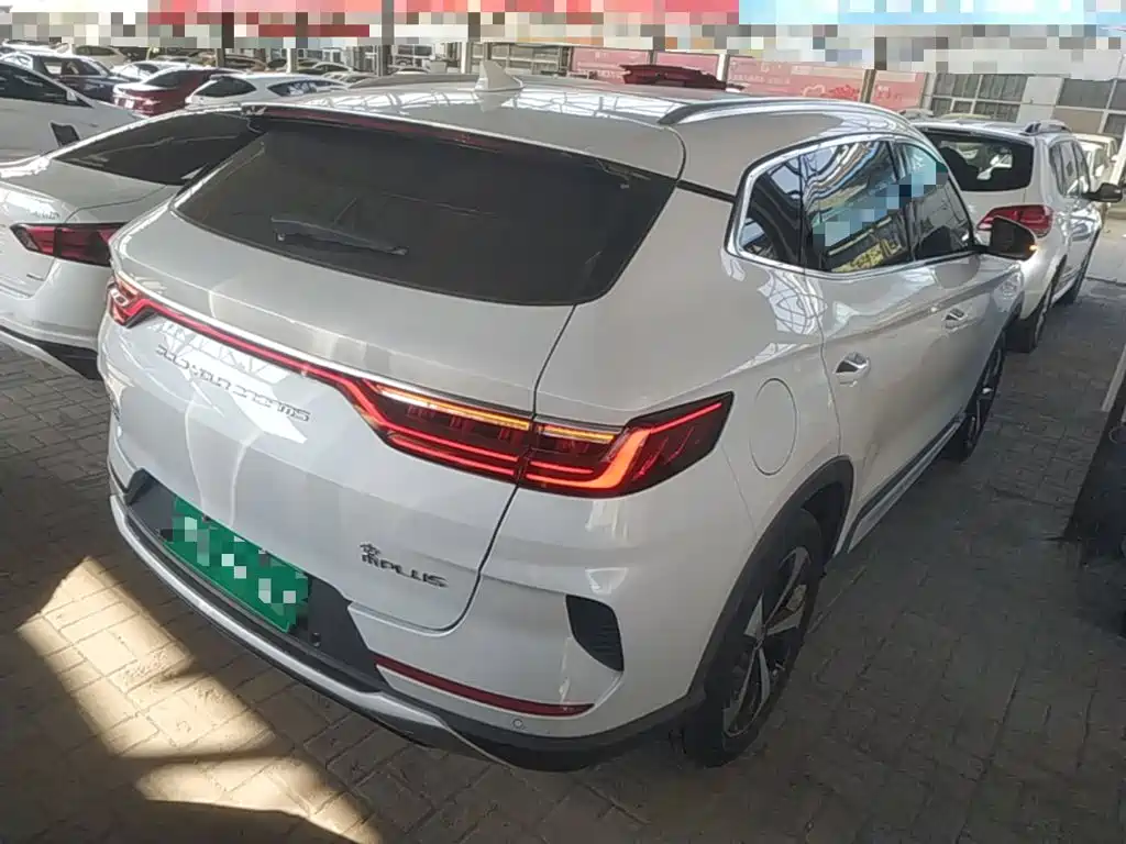 BYD PLUS New Energy — фото 7
