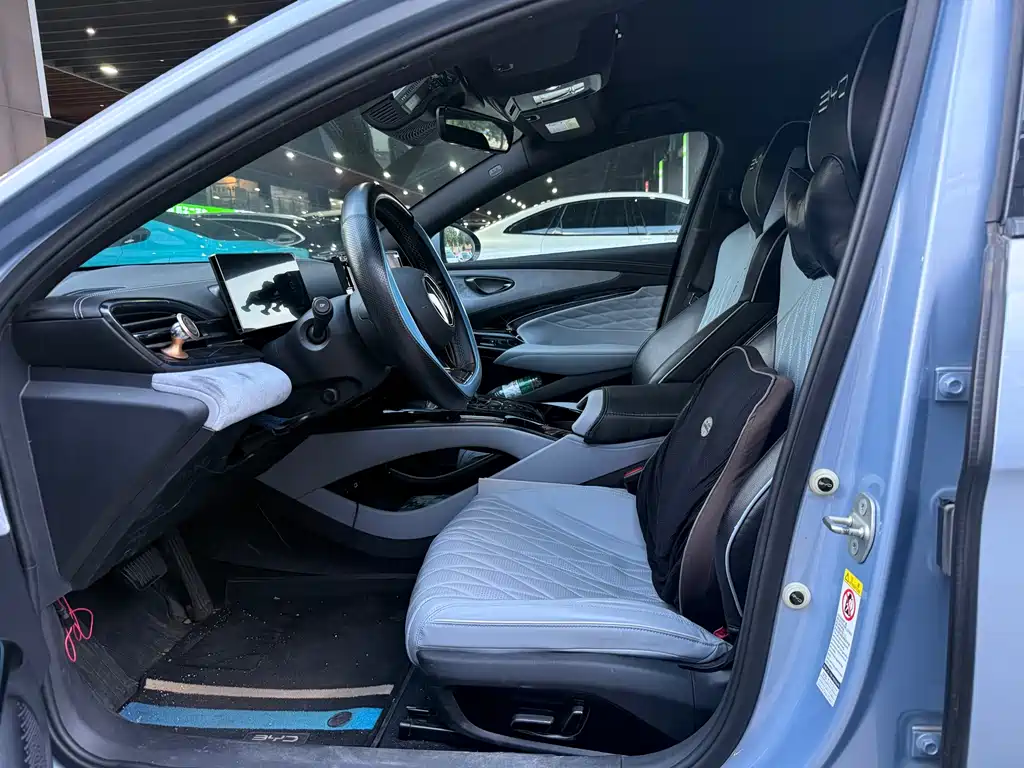 BYD Seal — фото 4